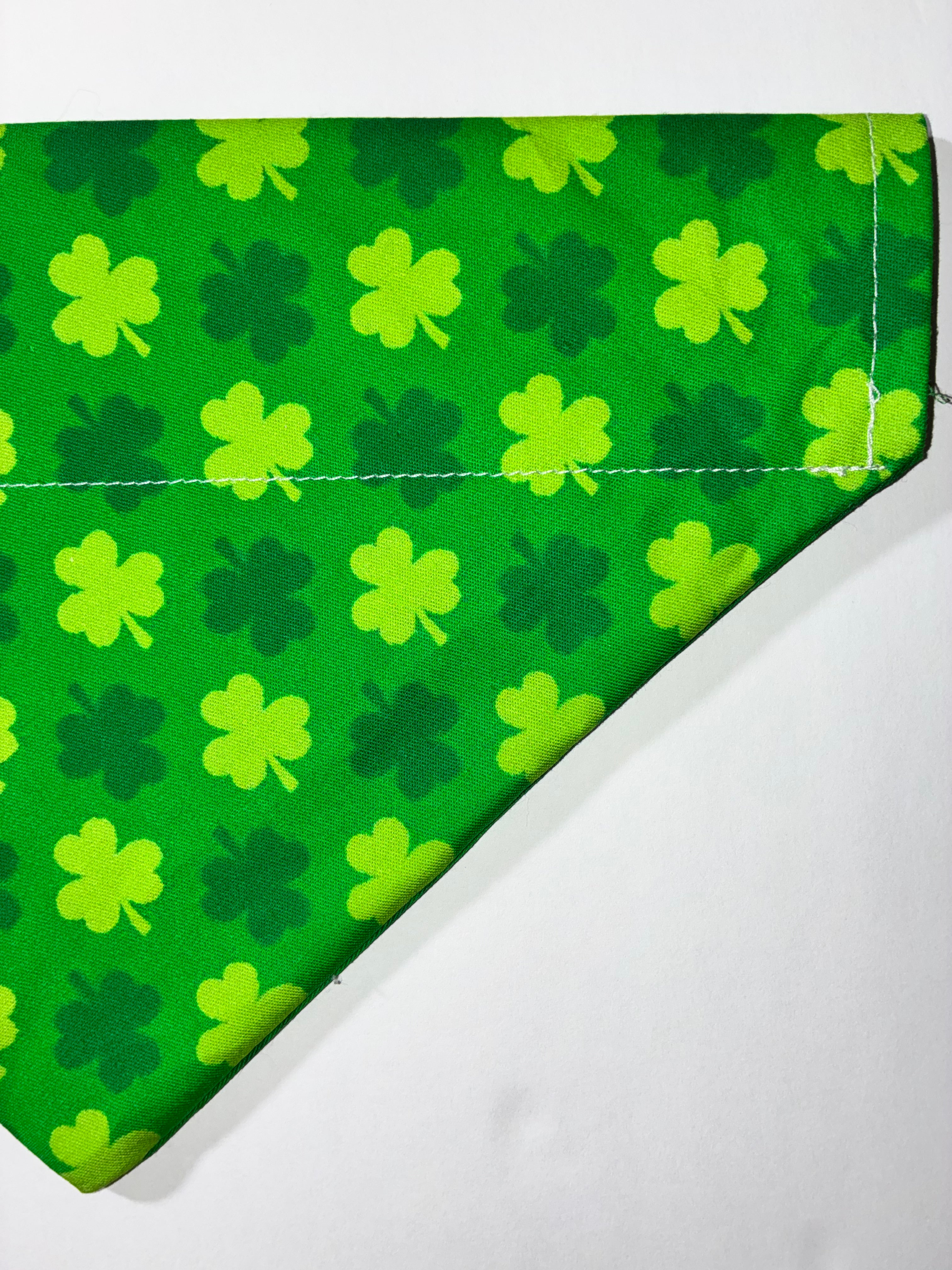 🍀 St. Patrick’s Day Bandana – Medium 🍀