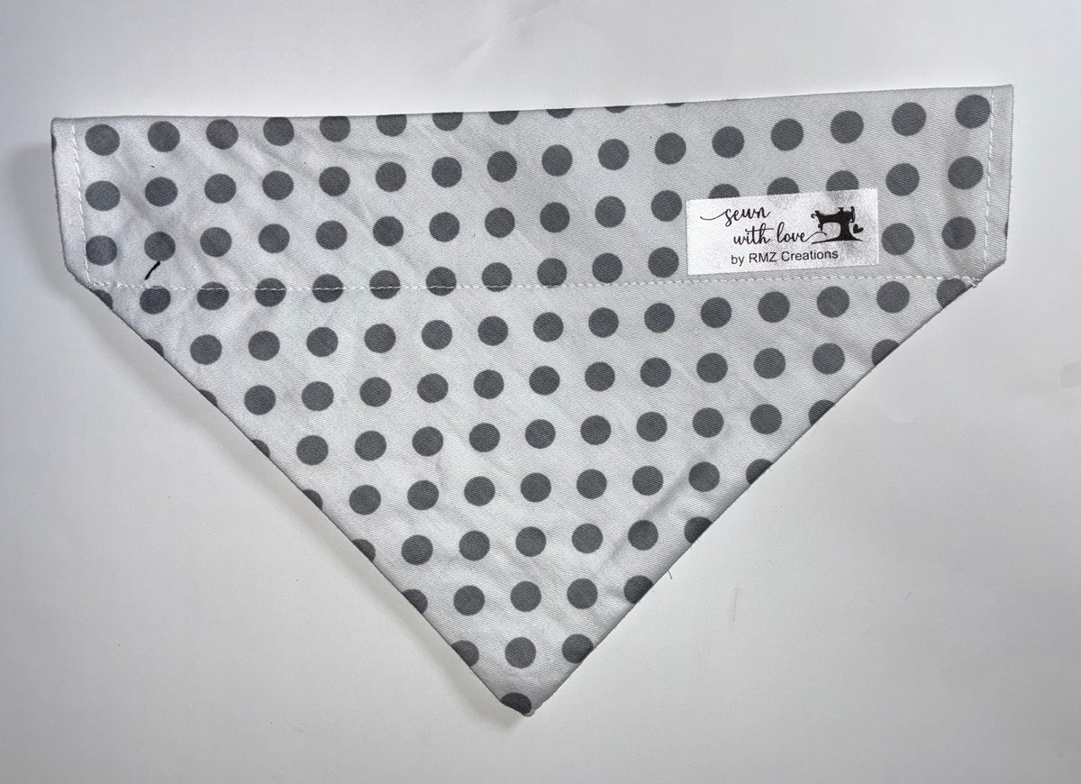 Polkadot Pet Bandanas - Size Medium