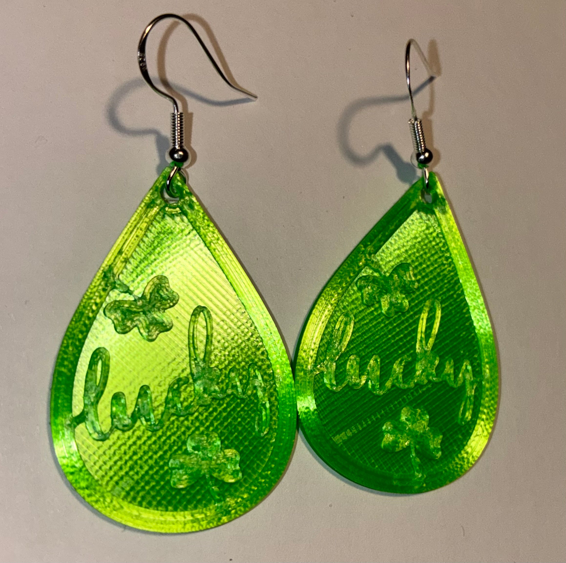 🍀 Lucky Earrings – Lucky & Lightweight! 🍀