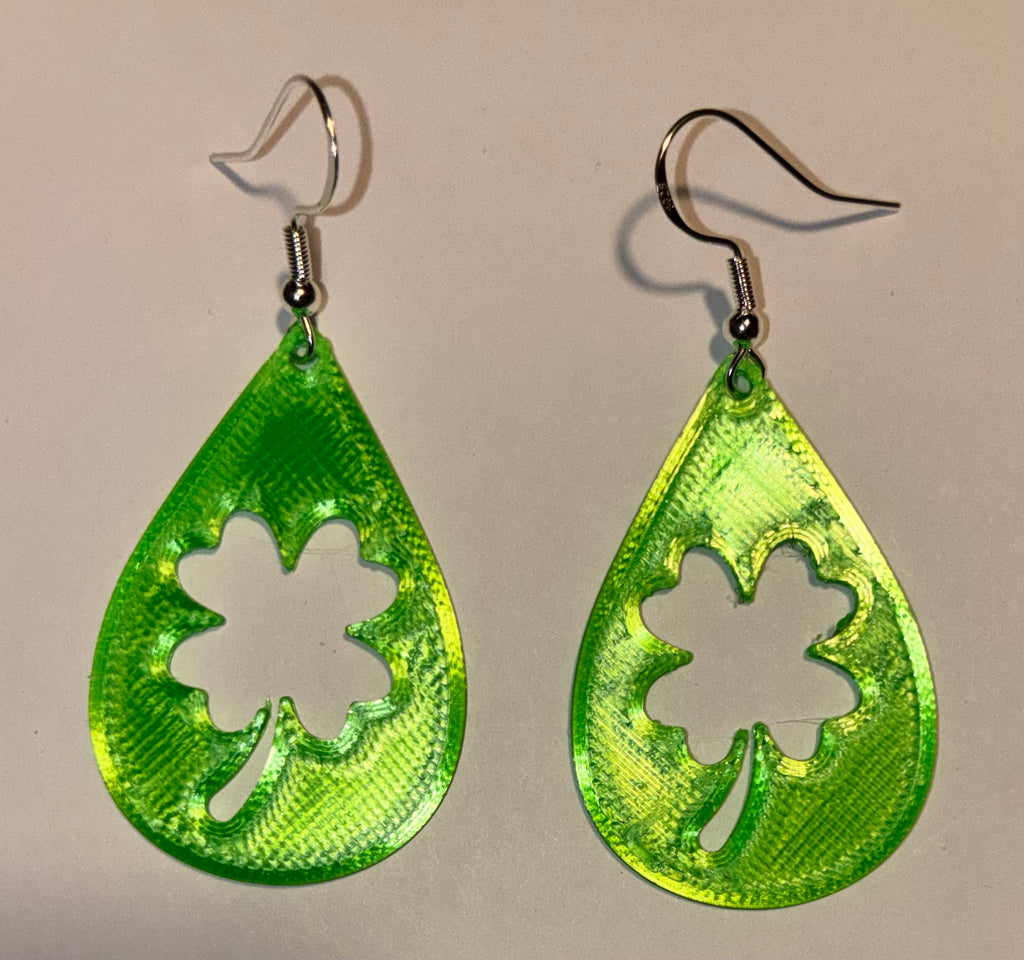 🍀 Clover Earrings – Lucky & Lightweight! 🍀