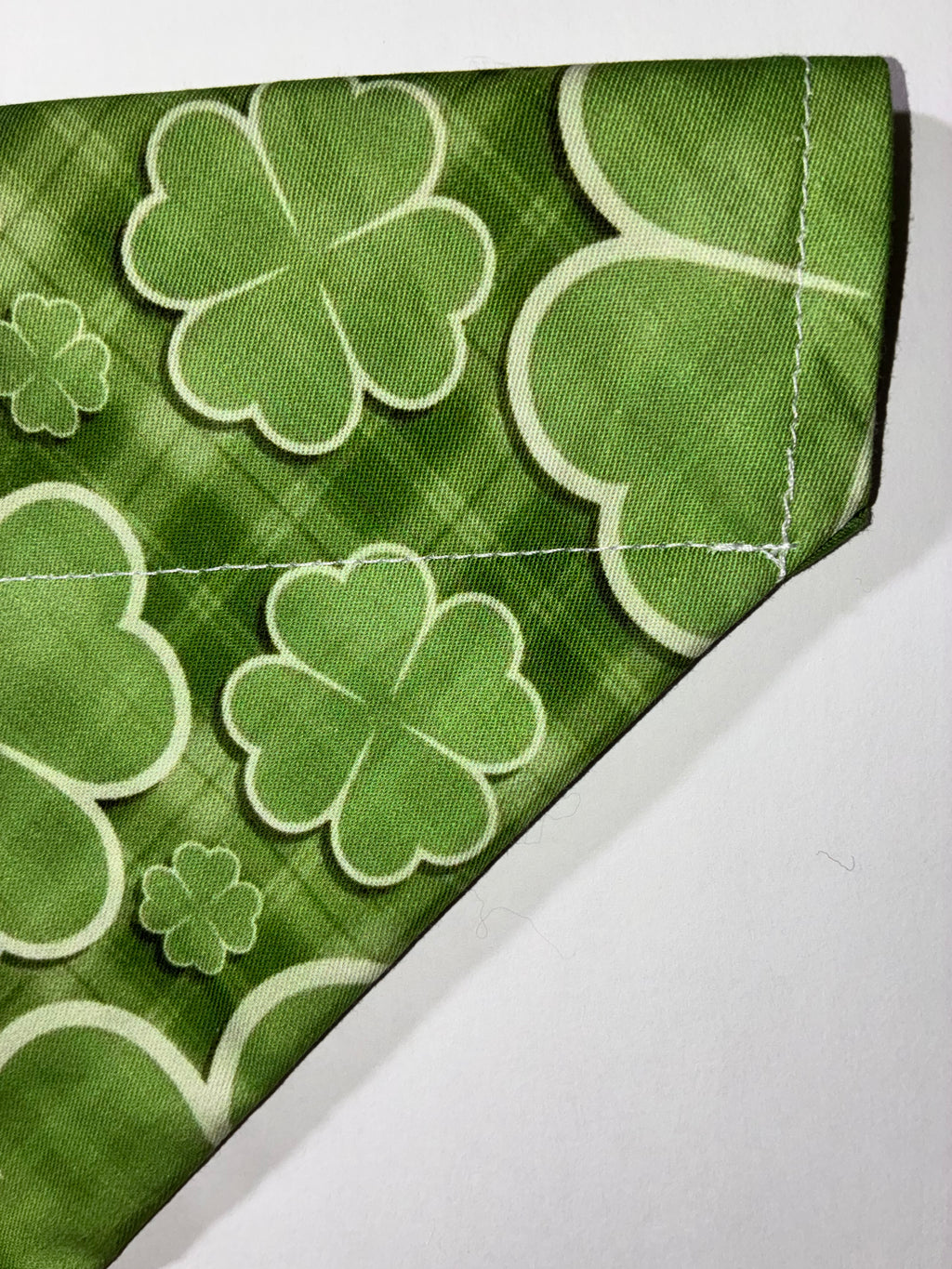 🍀 St. Patrick’s Day Bandana – Medium 🍀