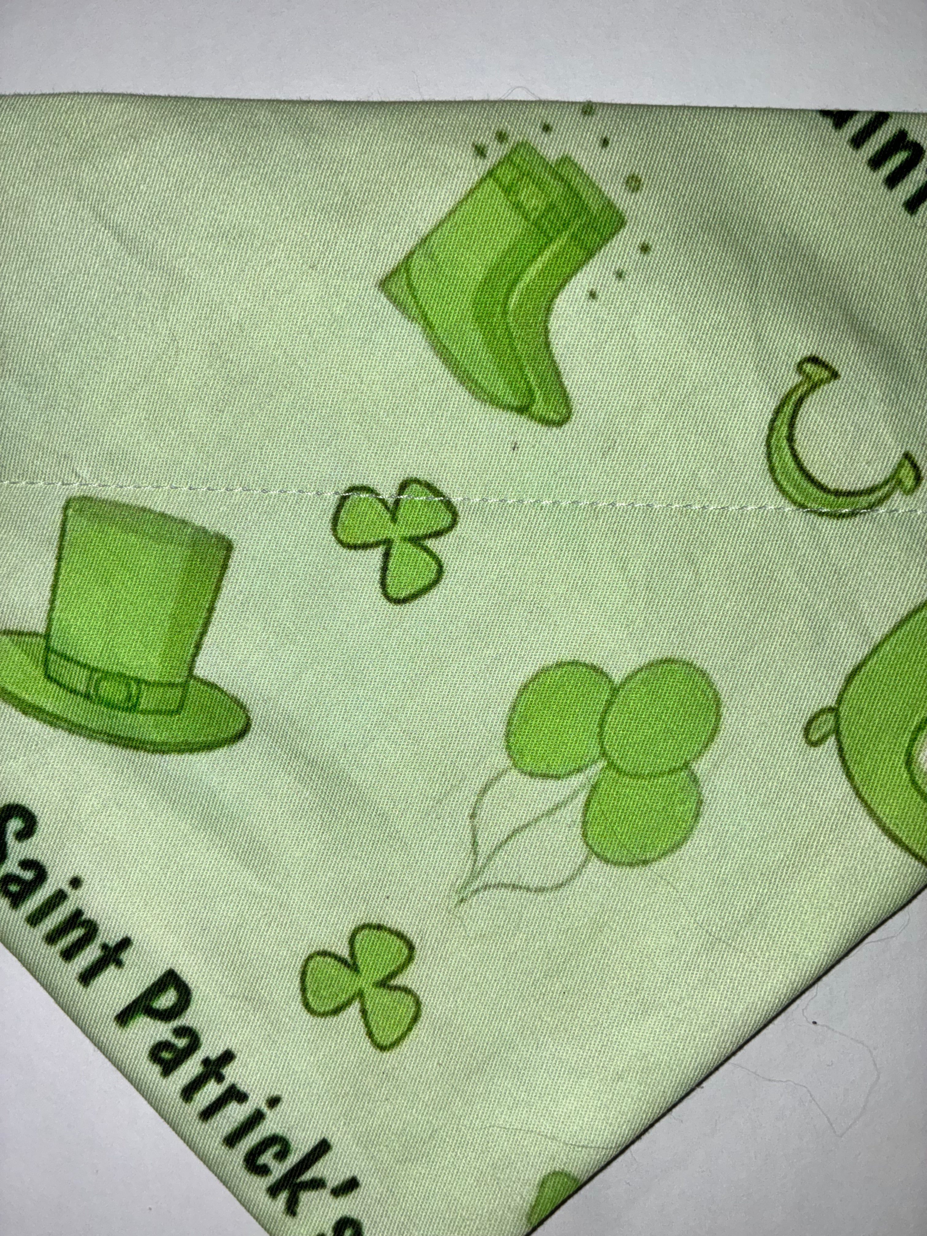 🍀 St. Patrick’s Day Bandana – Medium 🍀