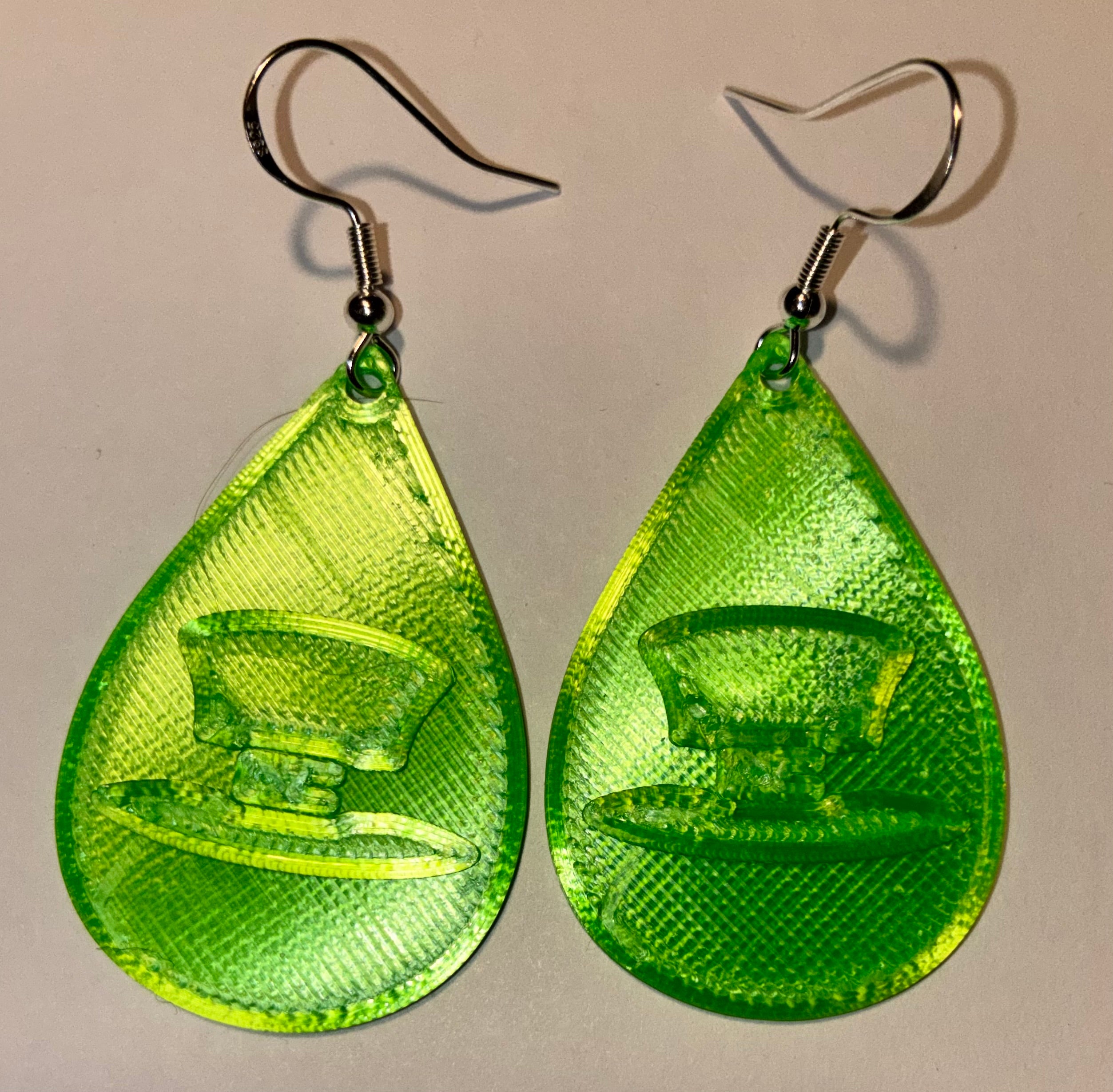 🍀 Leprechaun Hat Earrings – Lucky & Lightweight! 🍀