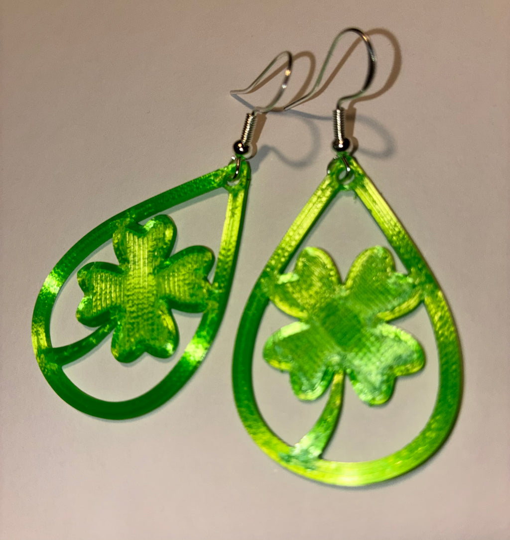 🍀 Clover Earrings – Lucky & Lightweight! 🍀