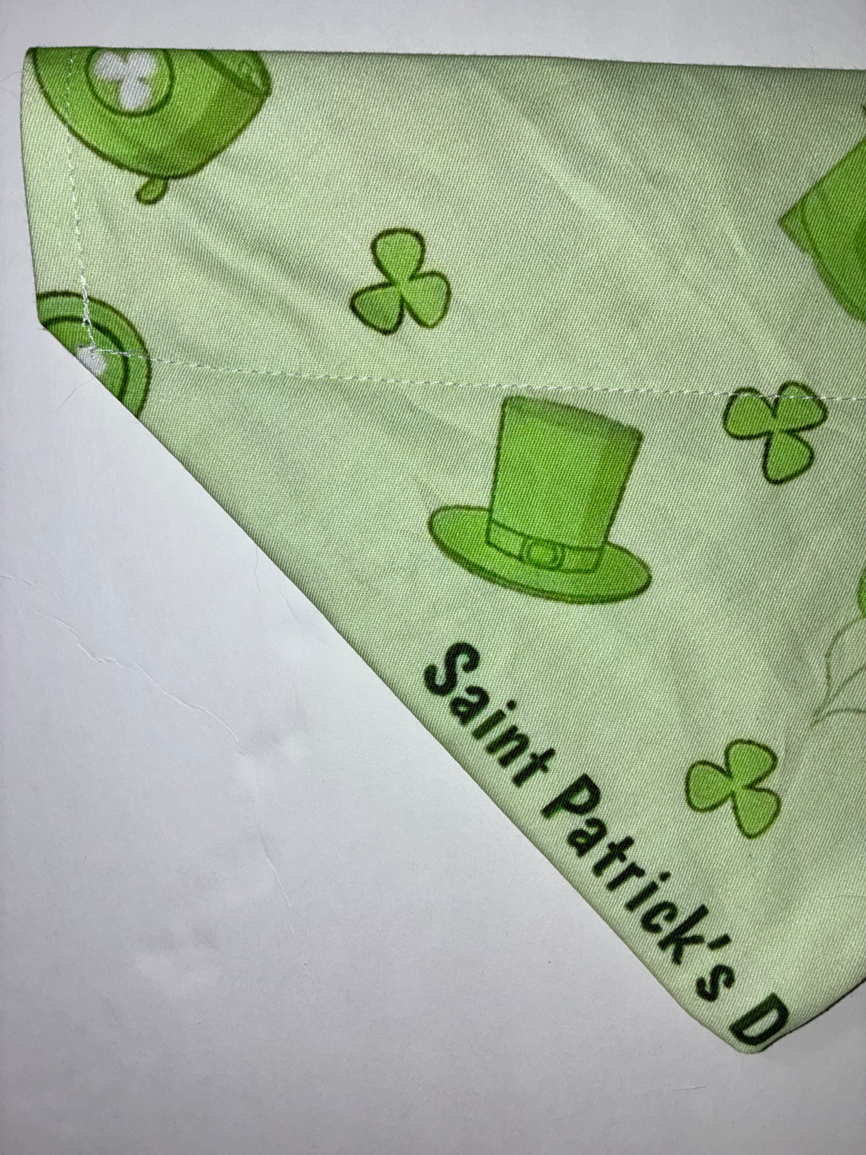 🍀 St. Patrick’s Day Bandana – Medium 🍀
