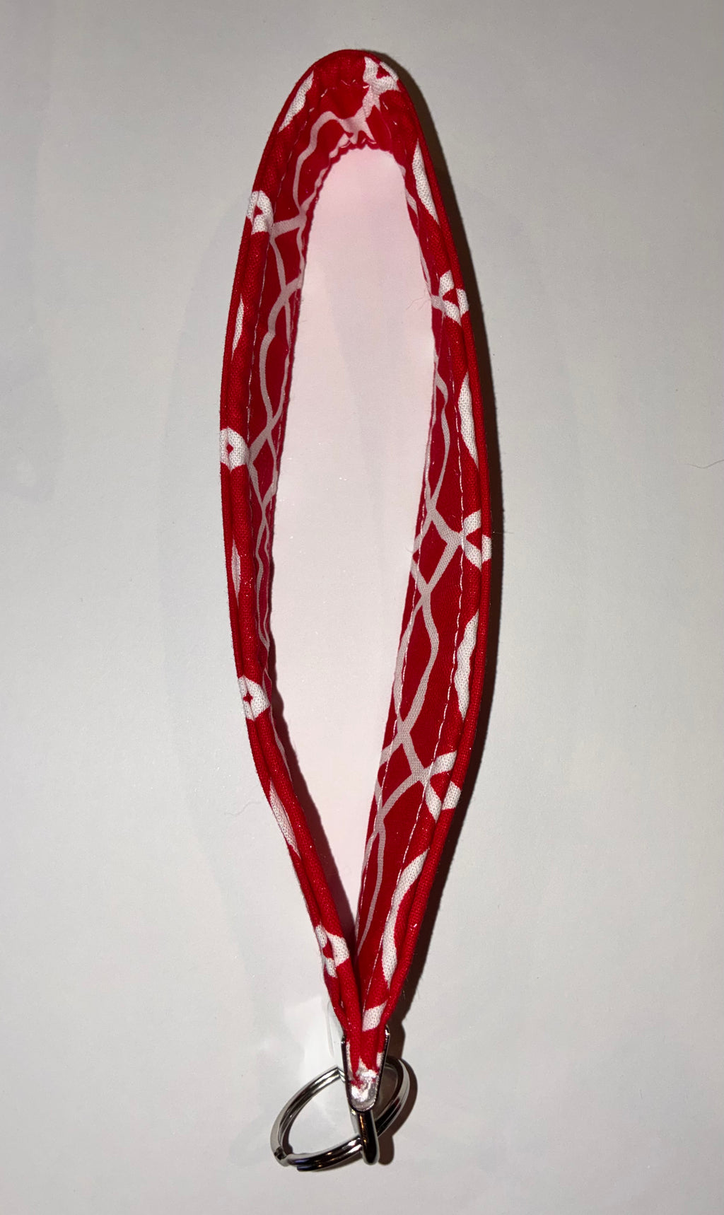Red and white design wristlet keychain