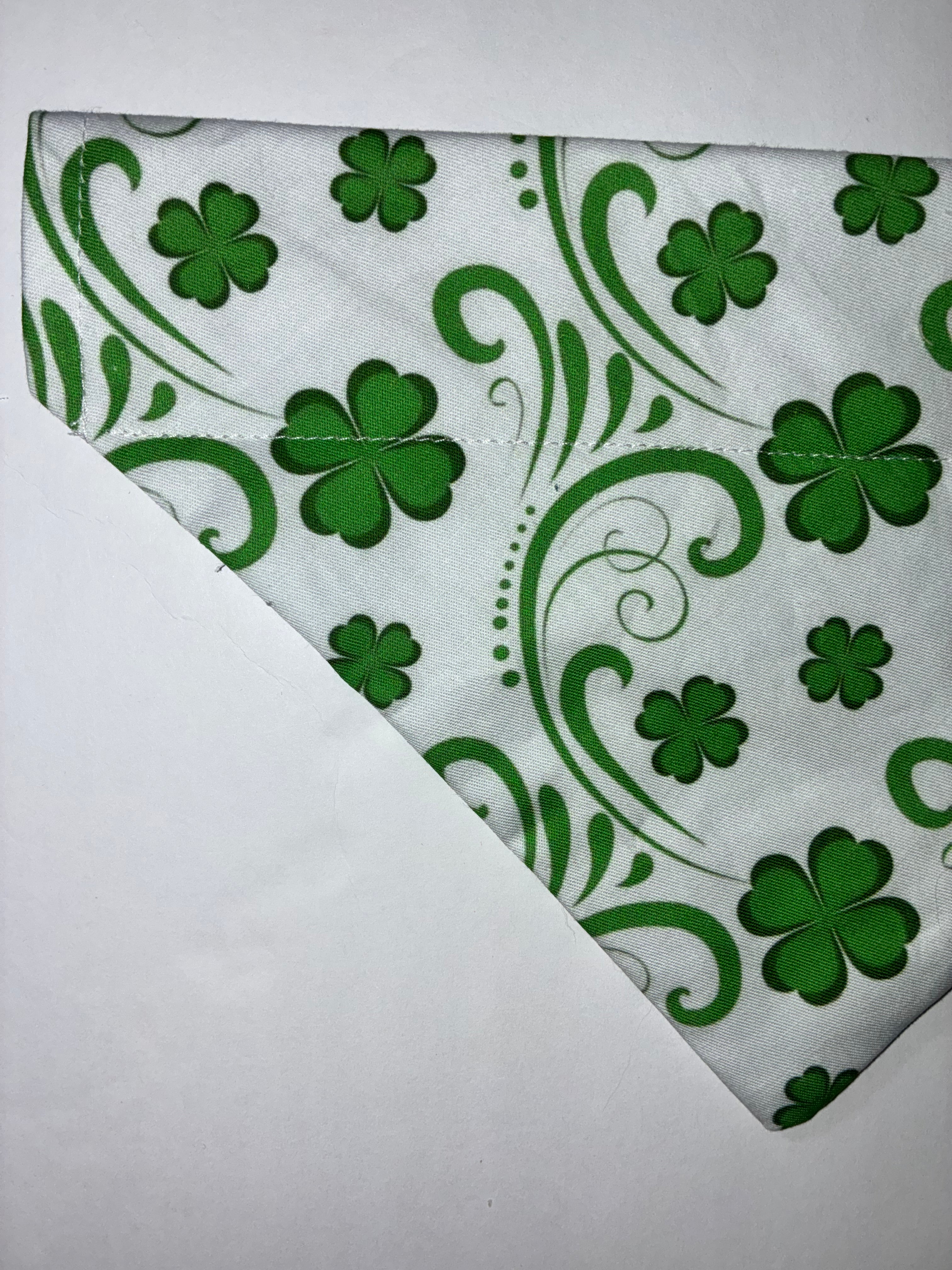 🍀 St. Patrick’s Day Bandana – Medium 🍀