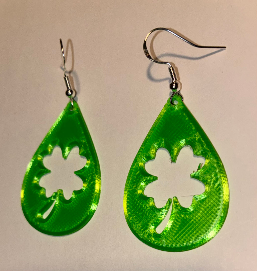 🍀 Clover Earrings – Lucky & Lightweight! 🍀