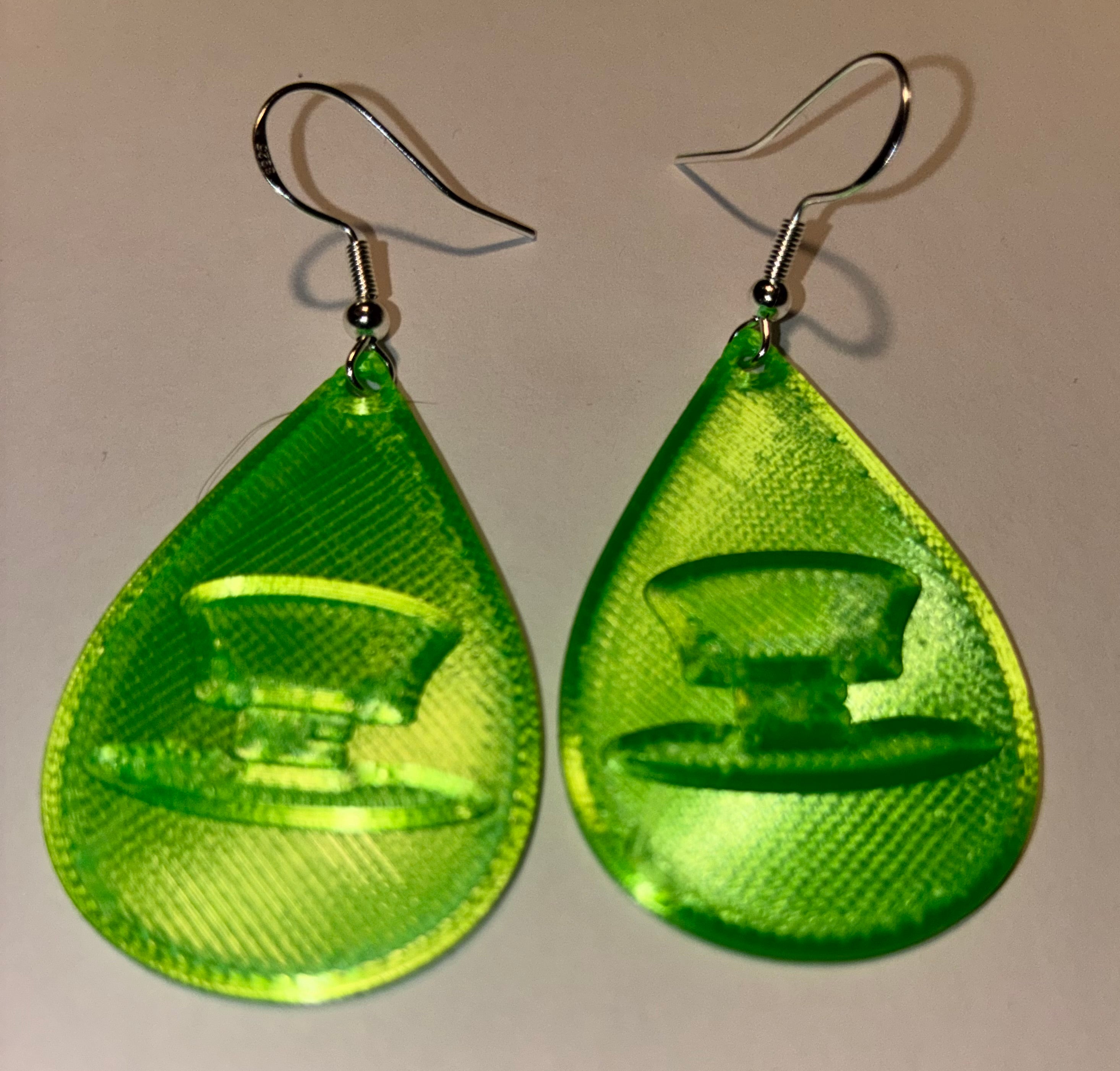 🍀 Leprechaun Hat Earrings – Lucky & Lightweight! 🍀