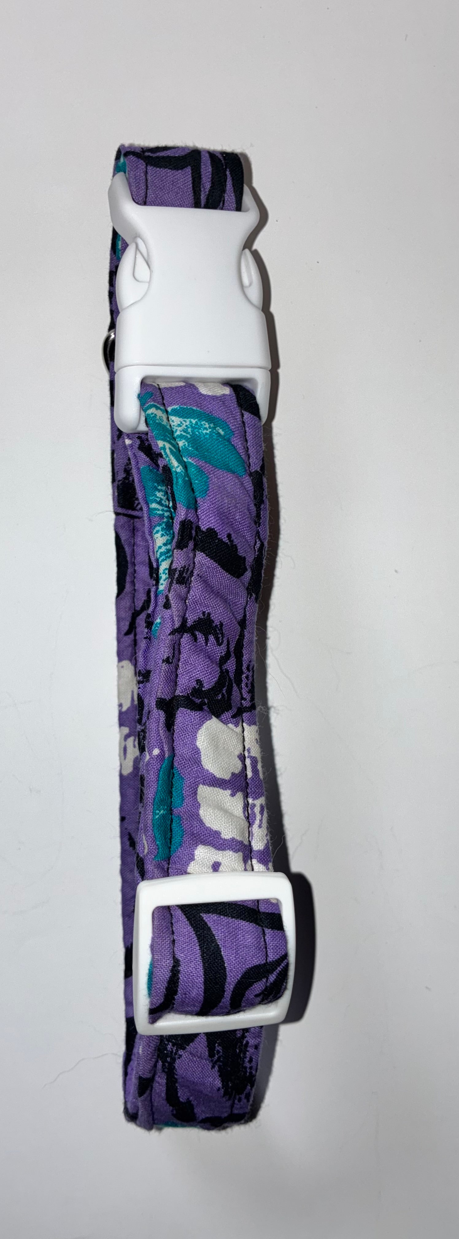 Purple Abstract White Clip Medium Pet Collar